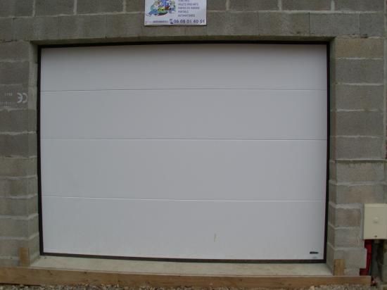 Panneau lisse blanc aspect polygrain